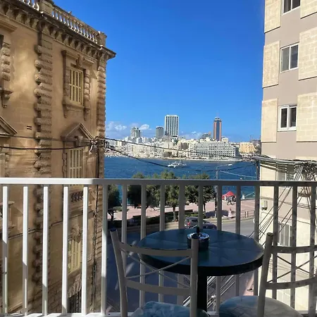Апартаменты The Halo - Sea View 6 *